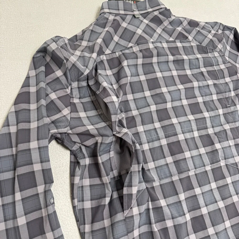 Under Armour Shirt Mens Medium Gray Plaid HeatGear Performance Fishing Hiking